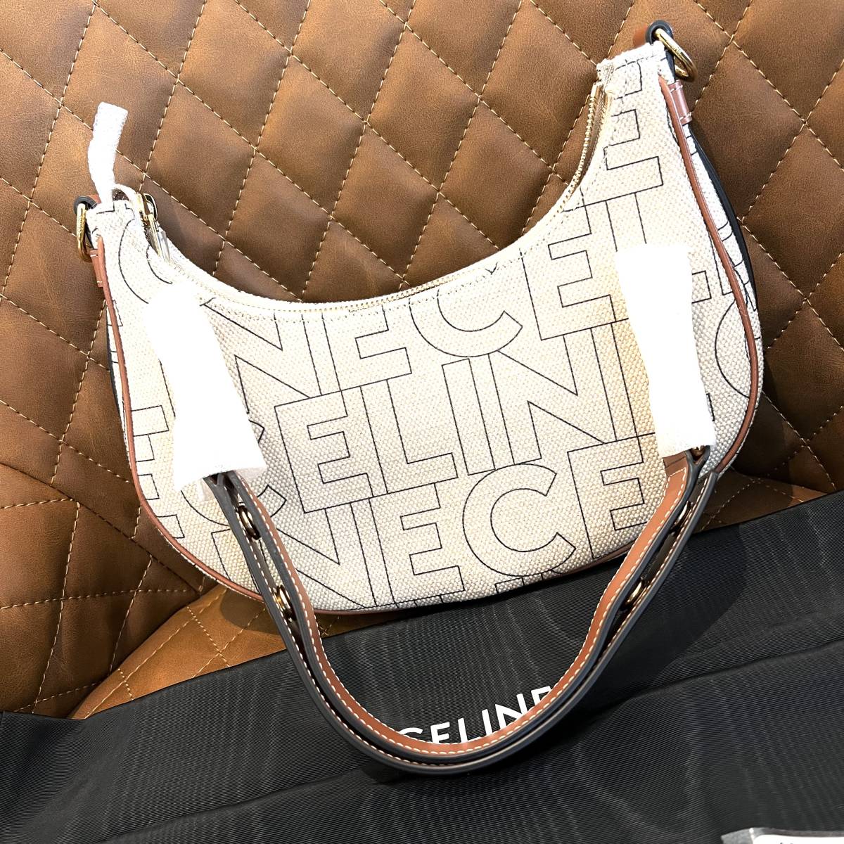 M：　新品　未使用　CELINE セリーヌ　プリント　ファブリック　ミディアム　AVA ショルダーバック　レディス　カバン　バック_画像2