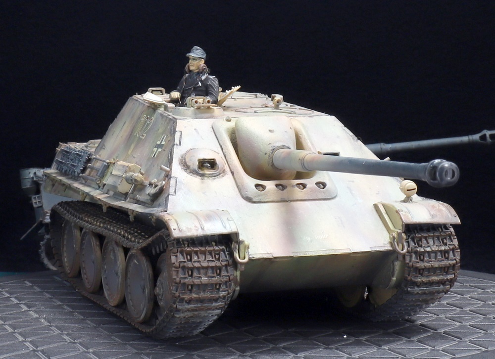1/35 ドイツ軍 ヤークトパンター後期型「102」第560重駆逐戦車 1/35 ドイツ軍 ヤークトパンター後期型「102」第560重駆逐戦車