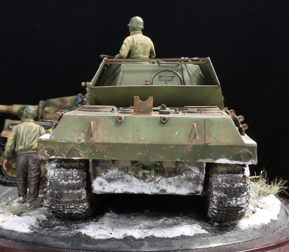 1/35 ドイツ軍 M10偽装パンター（アルデンヌ1944） ジオラマ制作完成品(オーバルベース 幅20ｃｍ×奥行30ｃｍ）_画像5