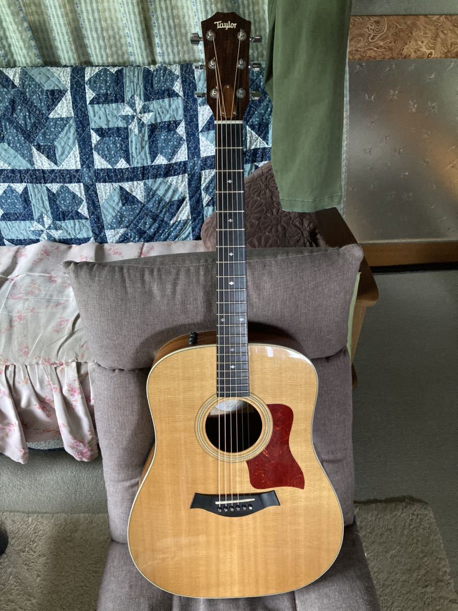 Taylor 210e DLX 【Taylor純正高級ハードケース付】