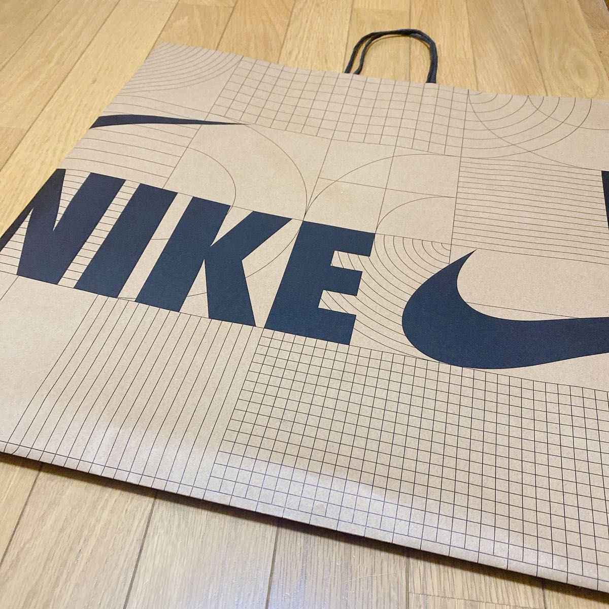 NIKE ナイキ　ショッパー  特大　ショップ袋　梱包資材　ラッピング　新品