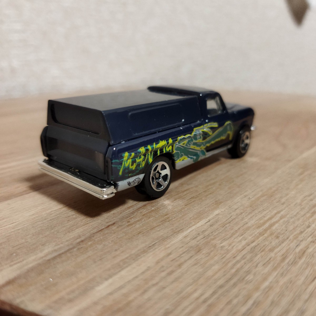 ホットウィール HOTWHEELS 3台セット 1979 FORD F-150 / '20 JEEP GLADIATOR / LOLUXローラックス 開封品_画像3