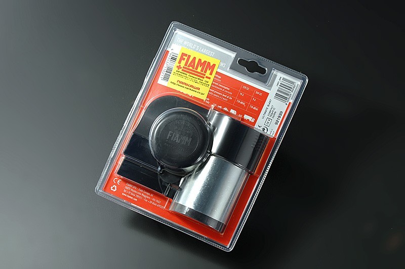 FIAMMfiam compact blast 2 ream air horn air hose un- necessary. small size 2 ream air horn 