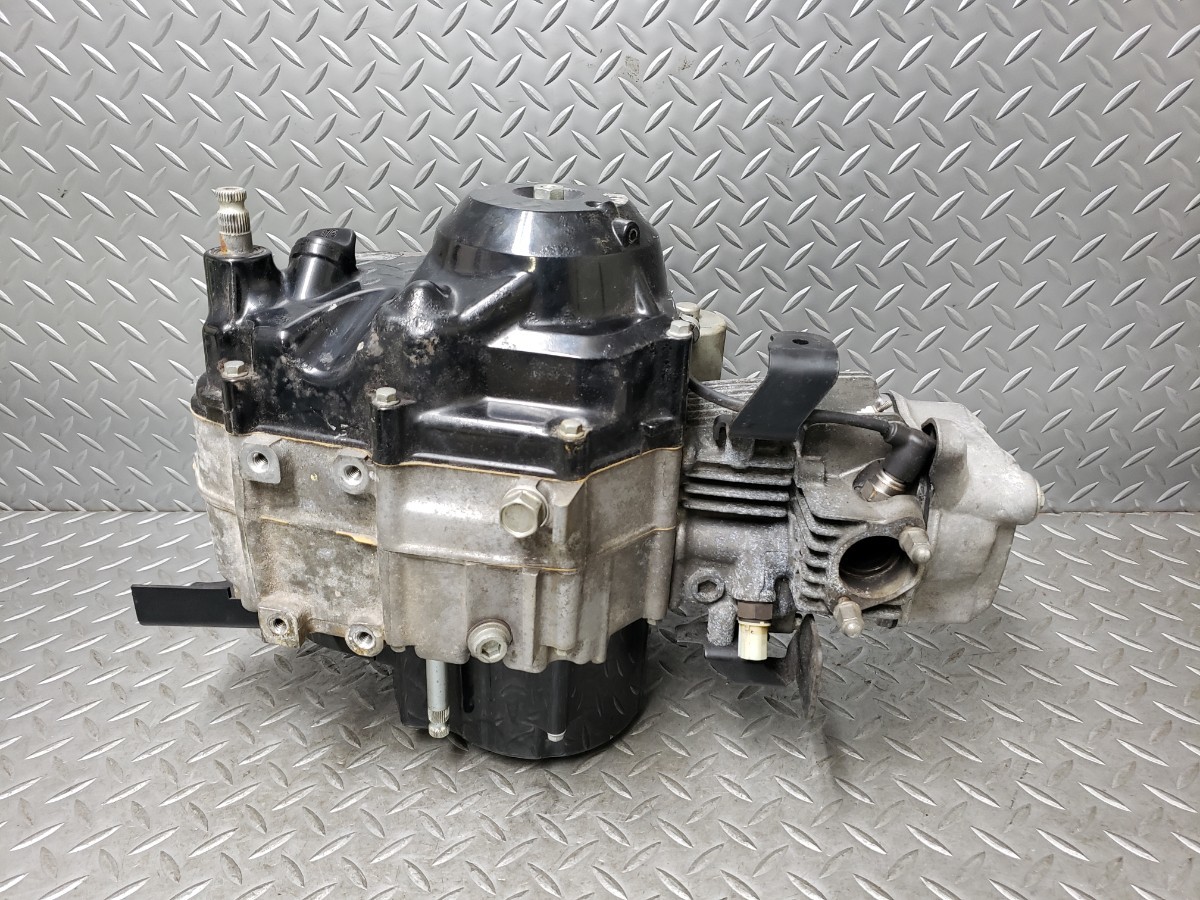 スーパーカブ エンジン本体 中古 FI車 4速 AA01 AA02E-3071 - パーツ スーパーカブ エンジン本体 中古 FI車 4速 AA01 AA02E-3071 - パーツ
