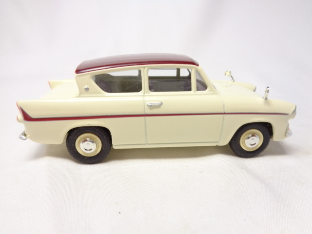 Vanguards VA1002 FORD ANGLIA ヴァンガーズ フォード アングリア （箱付）送料別_画像4