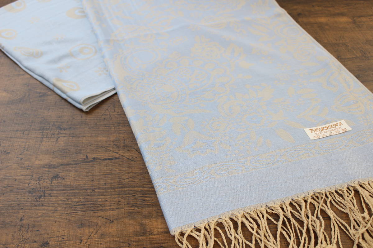 新品 春色【パシュミナ Pashmina】ボタニカル柄 ライトブルー×ベージュ L.BLUE×BEIGE 大判 ストール カシミア100% Cashmere_画像3