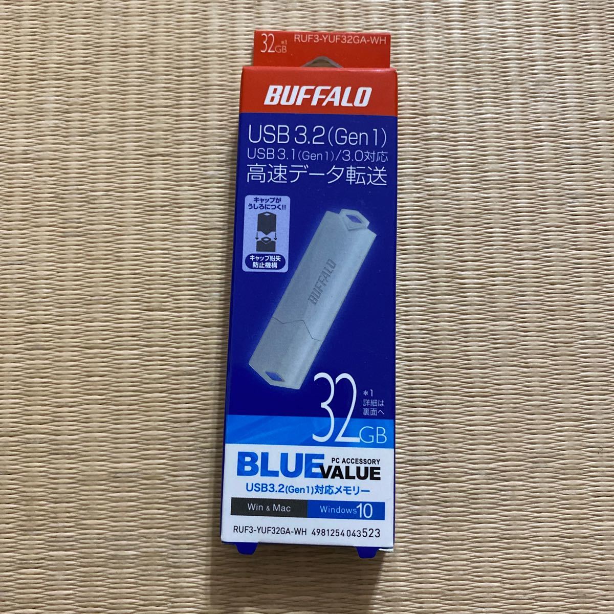 バッファロー BUFFALO USB メモリ 32GB RUF3-YUF32GA-WH_画像1