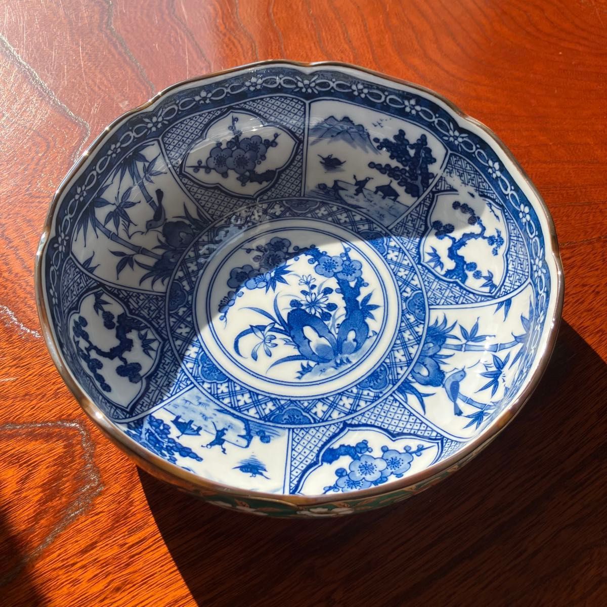 レトロ食器　丸皿　深皿　陶器皿　鮮やか　祝い皿　古美術　 菓子鉢 骨董 色絵 鉢