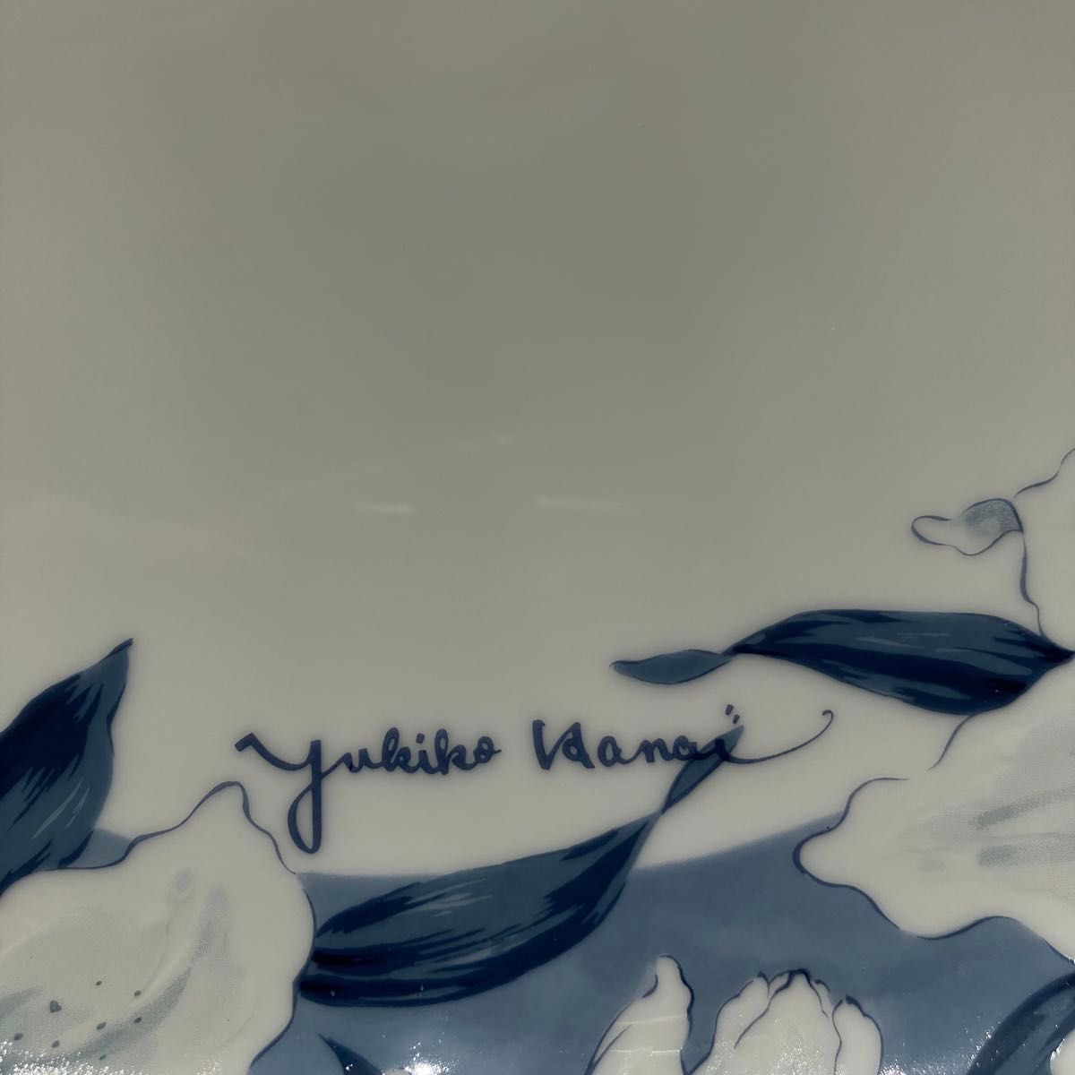 YUKIKO HANAI  おしゃれ　アンティーク　大皿　エレガント　丸皿　陶器皿　プレート　アンティークプレート　花柄　