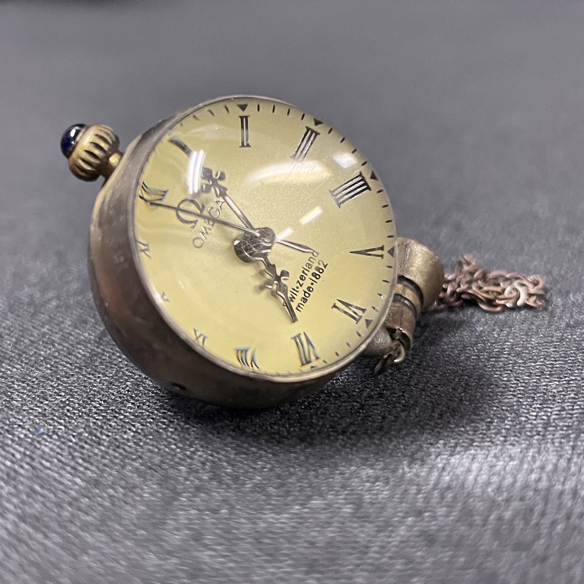 OMEGA Swit Zerland made 1882 オメガ クリスタルボール 球体 手巻き懐中時計 裏スケ ジャンク ビンテージ ポケットウォッチ_画像3