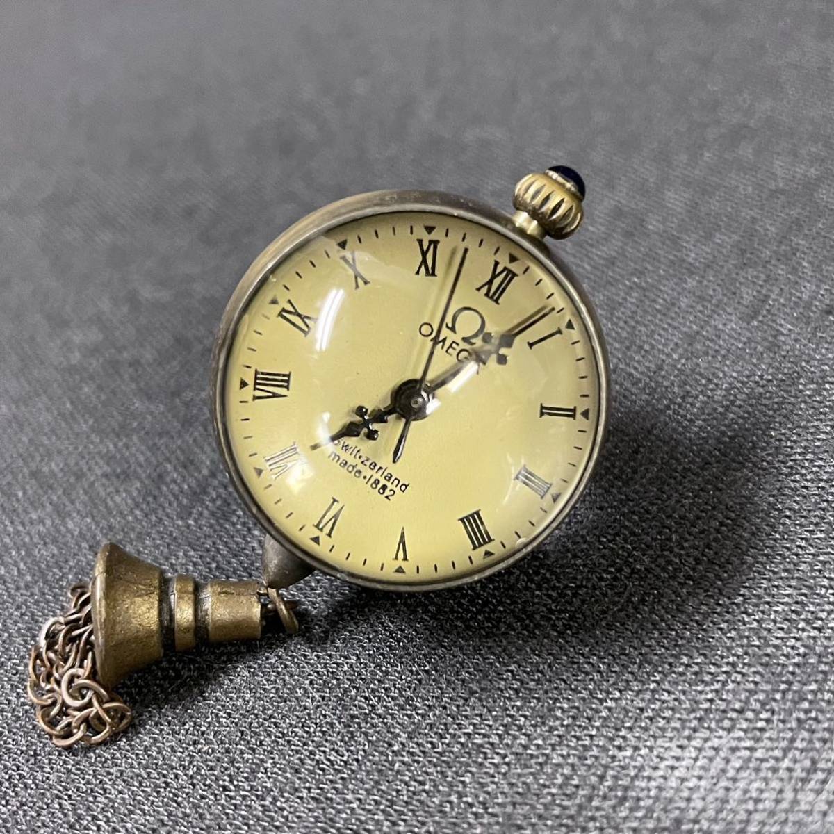 OMEGA Swit Zerland made 1882 オメガ クリスタルボール 球体 手巻き懐中時計 裏スケ ジャンク ビンテージ ポケットウォッチ_画像2