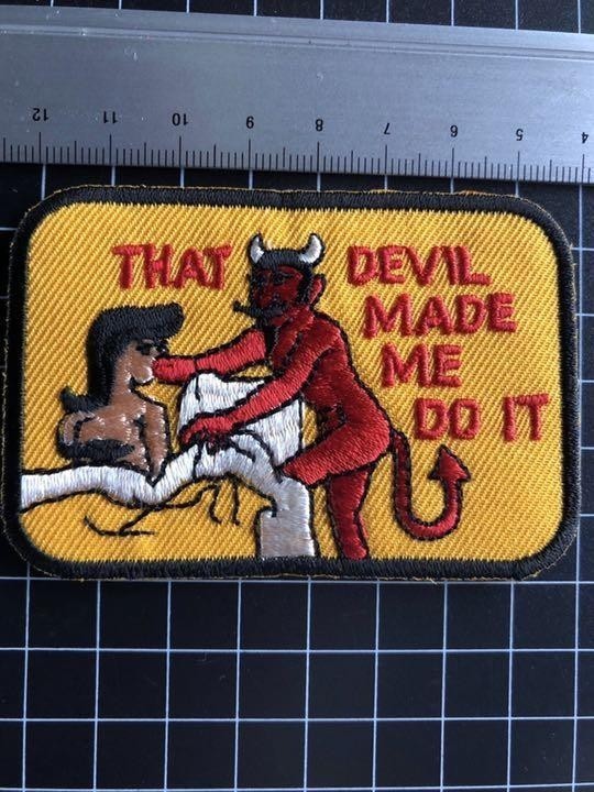 ★ワッペン★THAT DEVIL MAKE ME DO IT★悪魔デビル_画像1