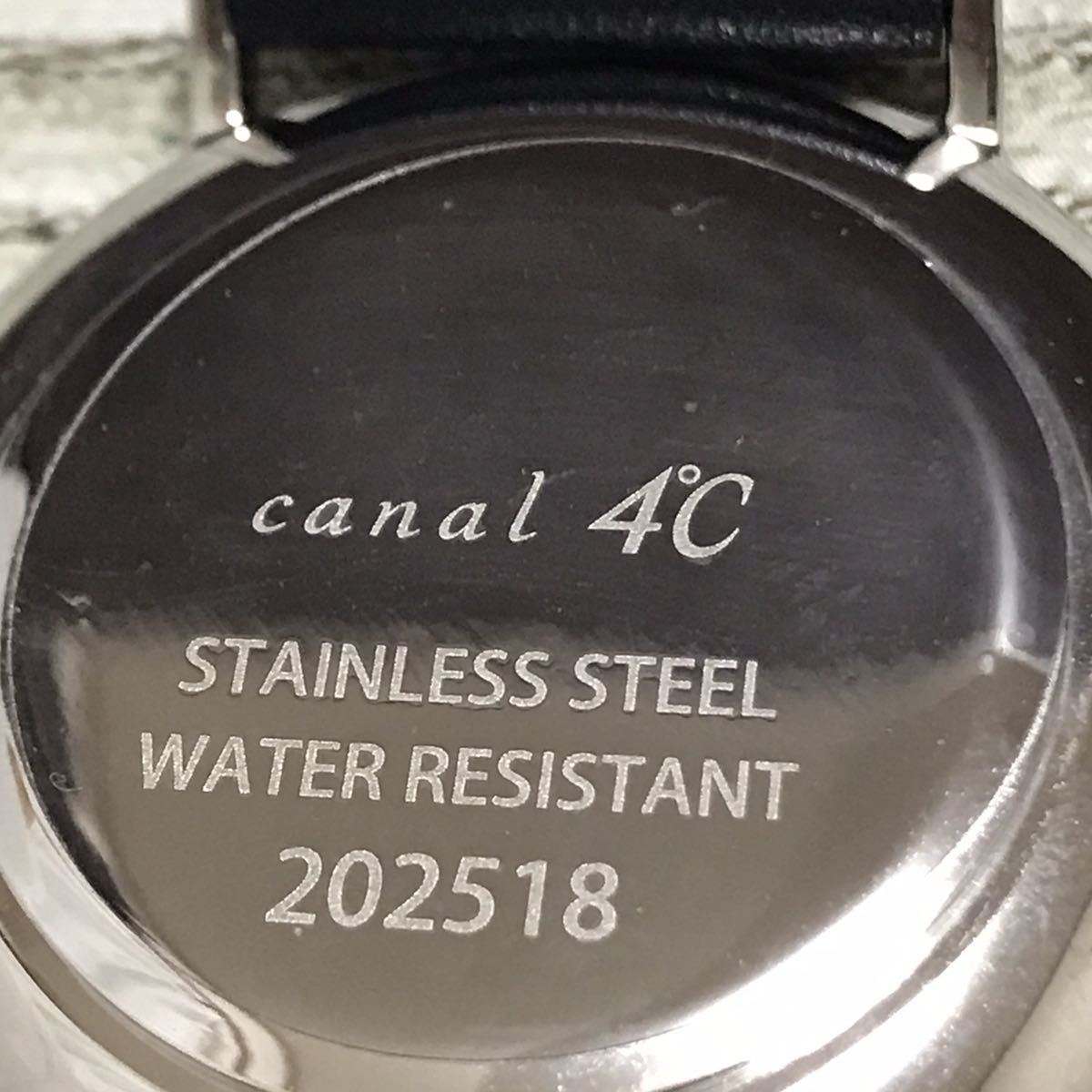 211-0394 canal 4℃ カナルヨンドシー 202518 メンズ腕時計 レザーベルト ブラック 電池切れ 動作未確認_画像9