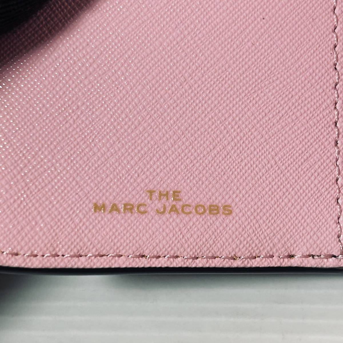 【新品同様/ゆうパケットポスト可】MARC JACOBS マークジェイコブス 二つ折り財布　レザー　＊9_画像5