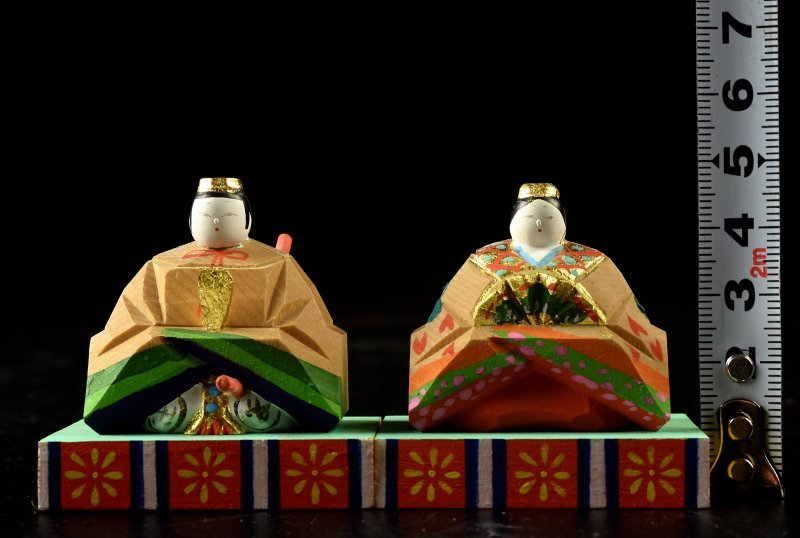 【蔵A3295】奈良一刀彫　川口神泉　彩色金彩　段飾　雛人形　十五人飾_画像7