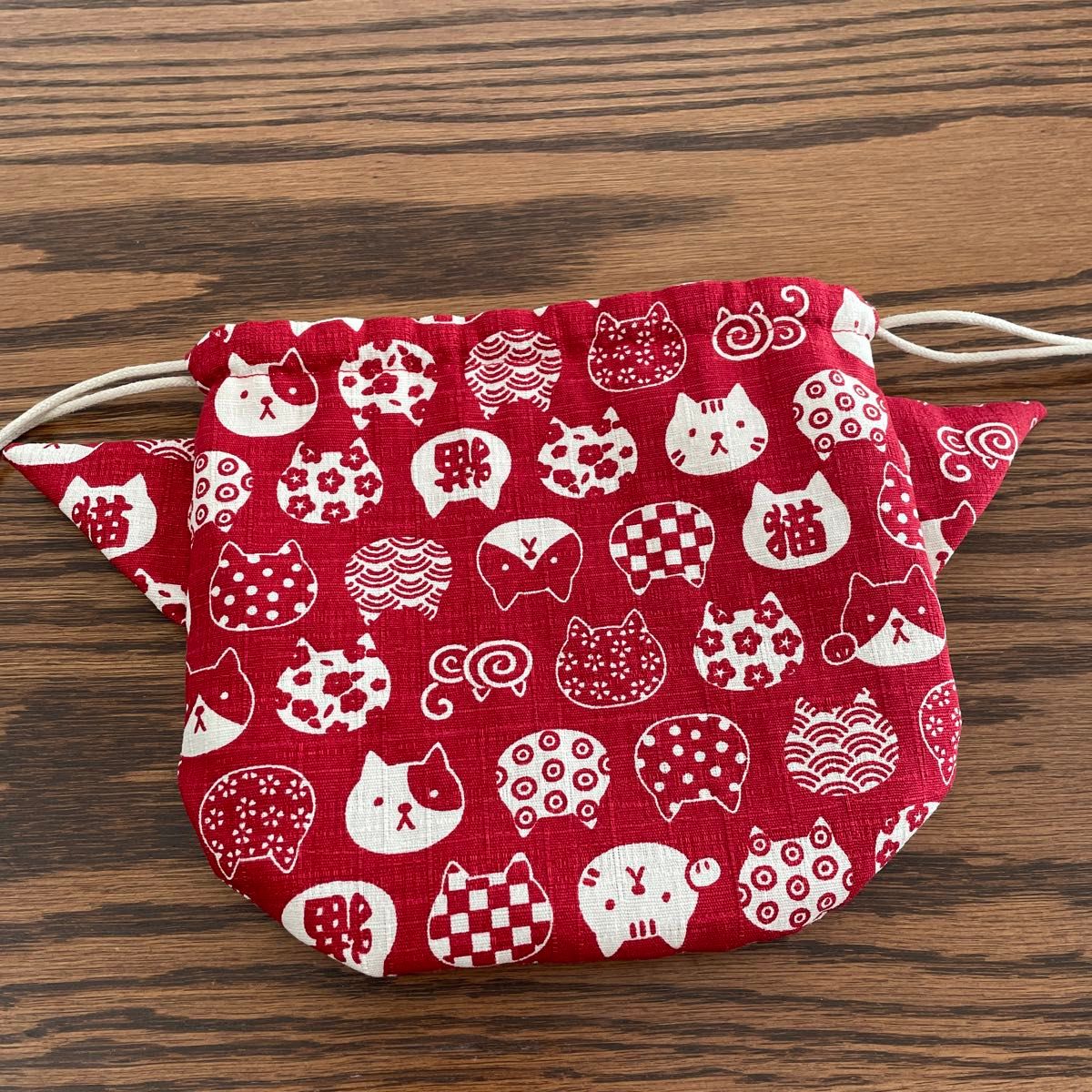 感謝価格 SALE 猫柄 巾着袋 人気 小物入れ おやつ入れ ハンドメイド 和柄 猫柄 ネコ cat ネコ耳巾着 猫耳 巾着 小物入れ