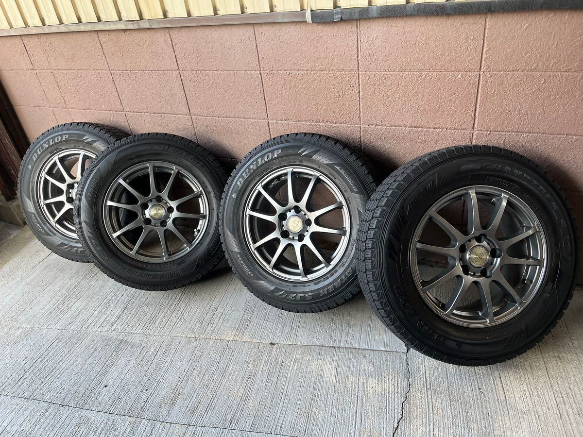 アルミホイール+スタッドレスタイヤ 215/70R16_画像1