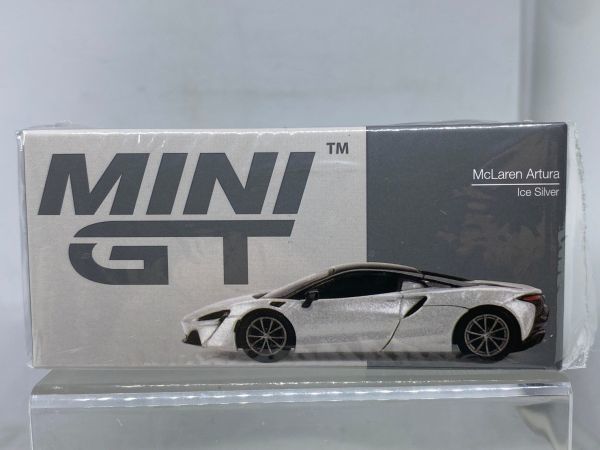 TSM MODEL MINI GT 1/64 McLAREN ARTURA ICE SILVER 582 マクラーレン アルトゥーラ 開封済み 左ハンドル_画像1