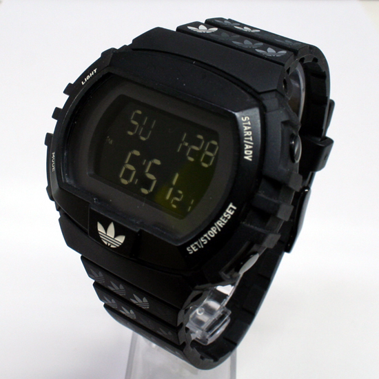 動作品 Adidas クオーツ式腕時計 デジタル ADH6122 クロノグラフ アラーム ラバーベルト ブラック系 24年1月電池交換 アディダス 札幌市_画像2