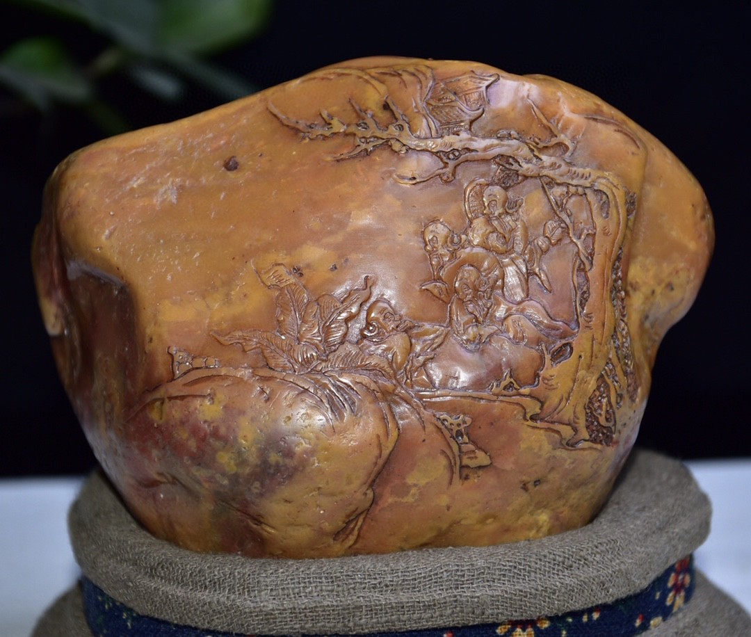 館蔵珍品 寿山石 田黄石 細密彫 老人訪友紋 印章 箱付』置物 賞 館蔵珍品 寿山石 田黄石 細密彫 老人訪友紋 印章 箱付』置物 賞