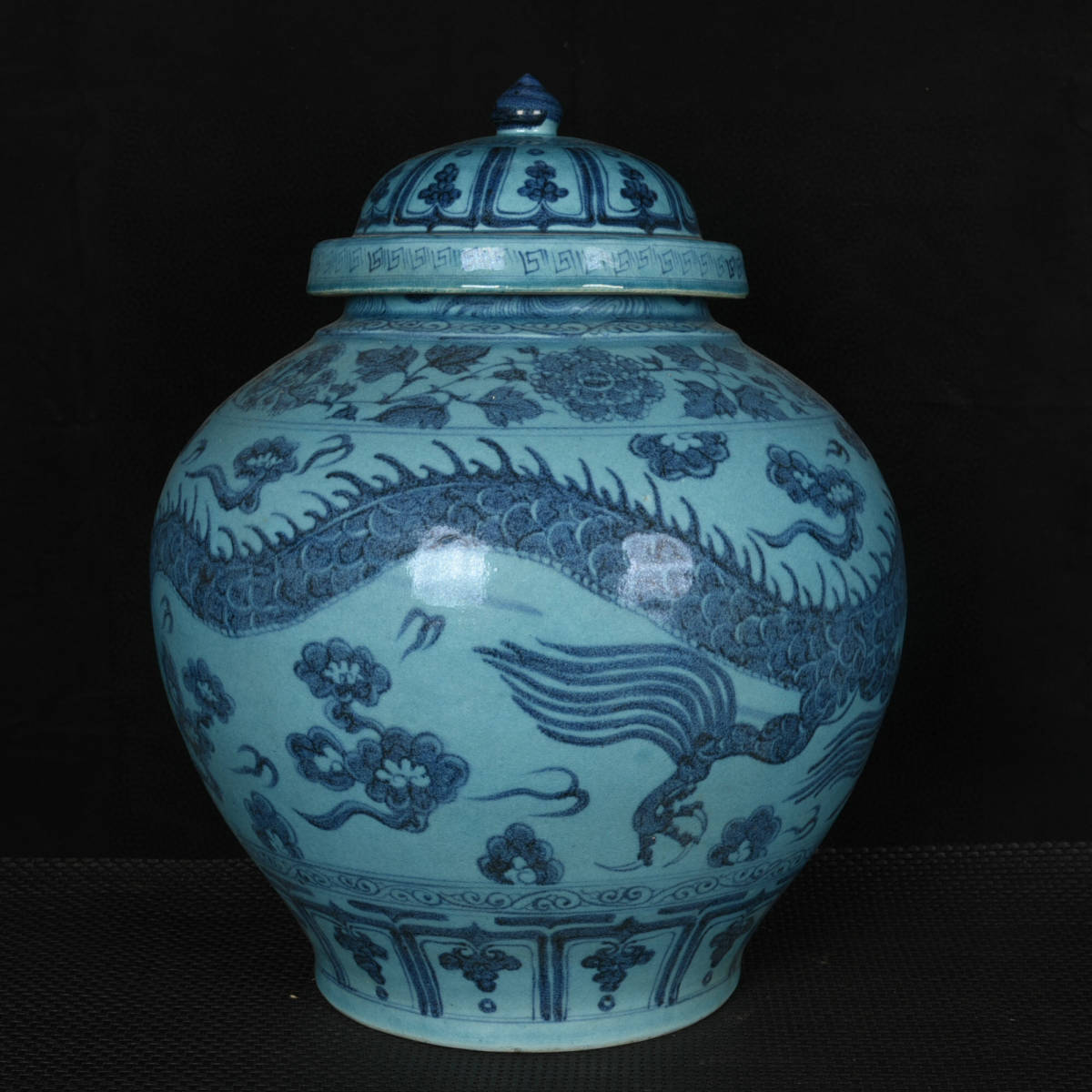 貴重 元時代 竜泉窯青磁纒枝牡丹紋瓶28.5cm 残欠刻花瓶 梅瓶 貴重 元時代 竜泉窯青磁纒枝牡丹紋瓶28.5cm 残欠刻花瓶 梅瓶