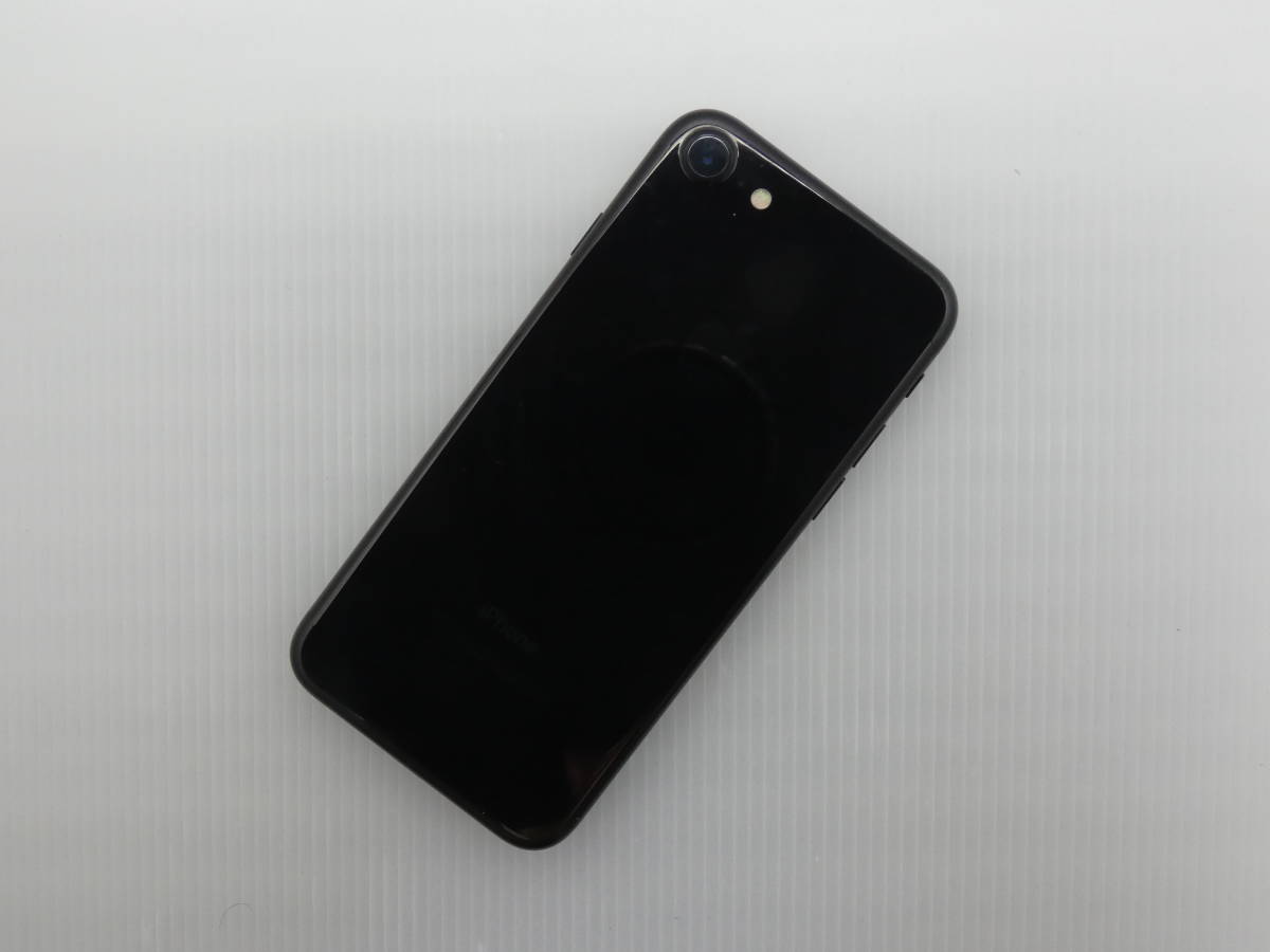 【ジャンク品】iphone7 128GB MNCP2J/A ジェットブラック 判定〇 《SIMトレイ脱着不可》 動作確認品 本体のみ☆_画像2