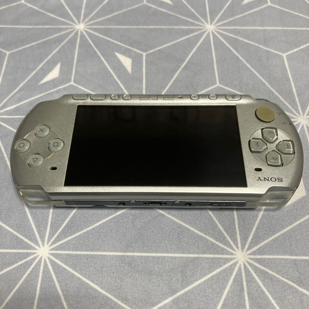 動作 SONY ソニー PSP プレイステーションポータブル ミスティックシルバー PSP-3000 外箱付 説明書付 バッテリー付 h2w77_画像5