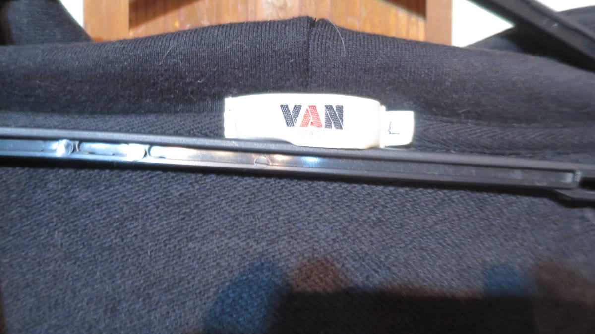VAN JAC ヴァン ジャケット フード付き　黒　Lサイズ　中古品_画像6