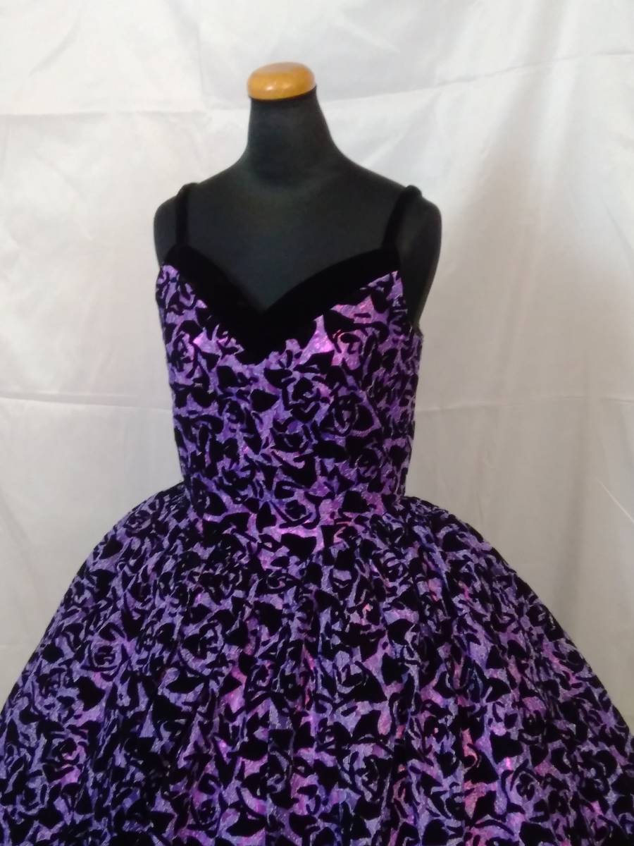 【タケミ/Marier】豪華な黒と紫のジャガード、シックな雰囲気のベロア地キャミドレス・11号の画像2