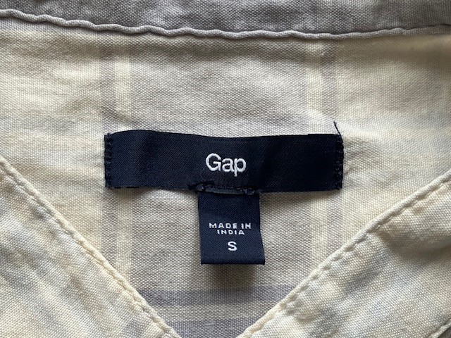 Gap　ギャップ　レディース　チェック　七分袖　スタンドカラー　シャツ　ブラウス　S　着丈73.5cm　ベージュ系　ロールアップ　送料無料_画像3