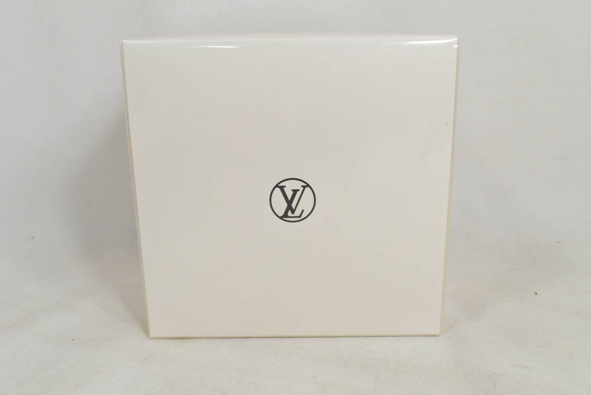 N.　未開封品　LOUIS VUITTON　ミディアムキャンドル　220ｇ　フランス製_画像1