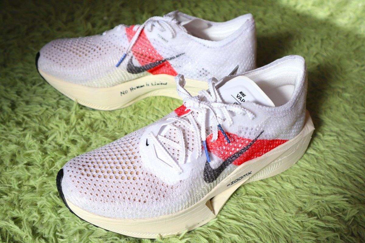 【28.5cm】ナイキ ヴェイパーフライ 3 *シューレース(青) EliudKipchoge 【新品・タグ付き】 【28.5cm】ナイキ ヴェイパーフライ 3 *シューレース(青) EliudKipchoge 【新品・タグ付き】