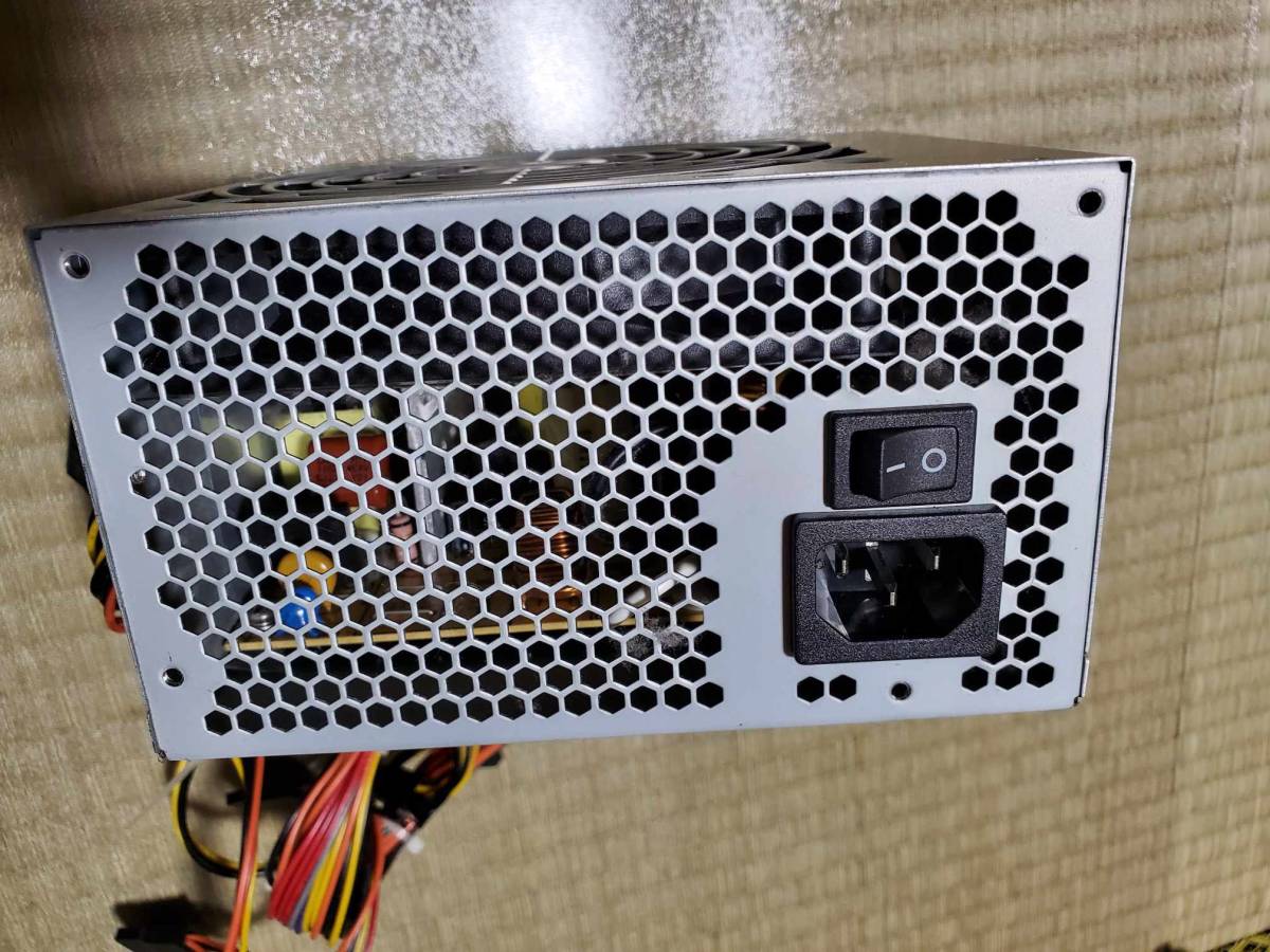 玄人志向 KRPW-L5-400W/80PLUS PC用電源ユニット_画像5