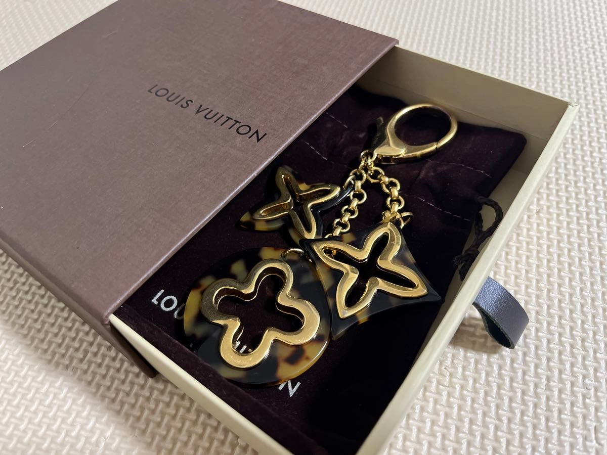 美品】LOUIS VUITTON ビジューサック アンソレンス チャーム 美品】LOUIS VUITTON ビジューサック アンソレンス チャーム