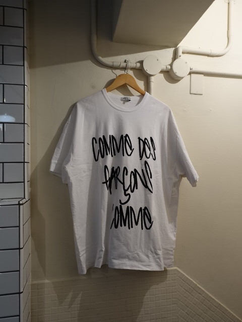 コムデギャルソン　サイズM　オーバーサイズ　ロゴ　Tシャツ　サイズＭ　23ＳＳ　2023ＳＳ_画像1