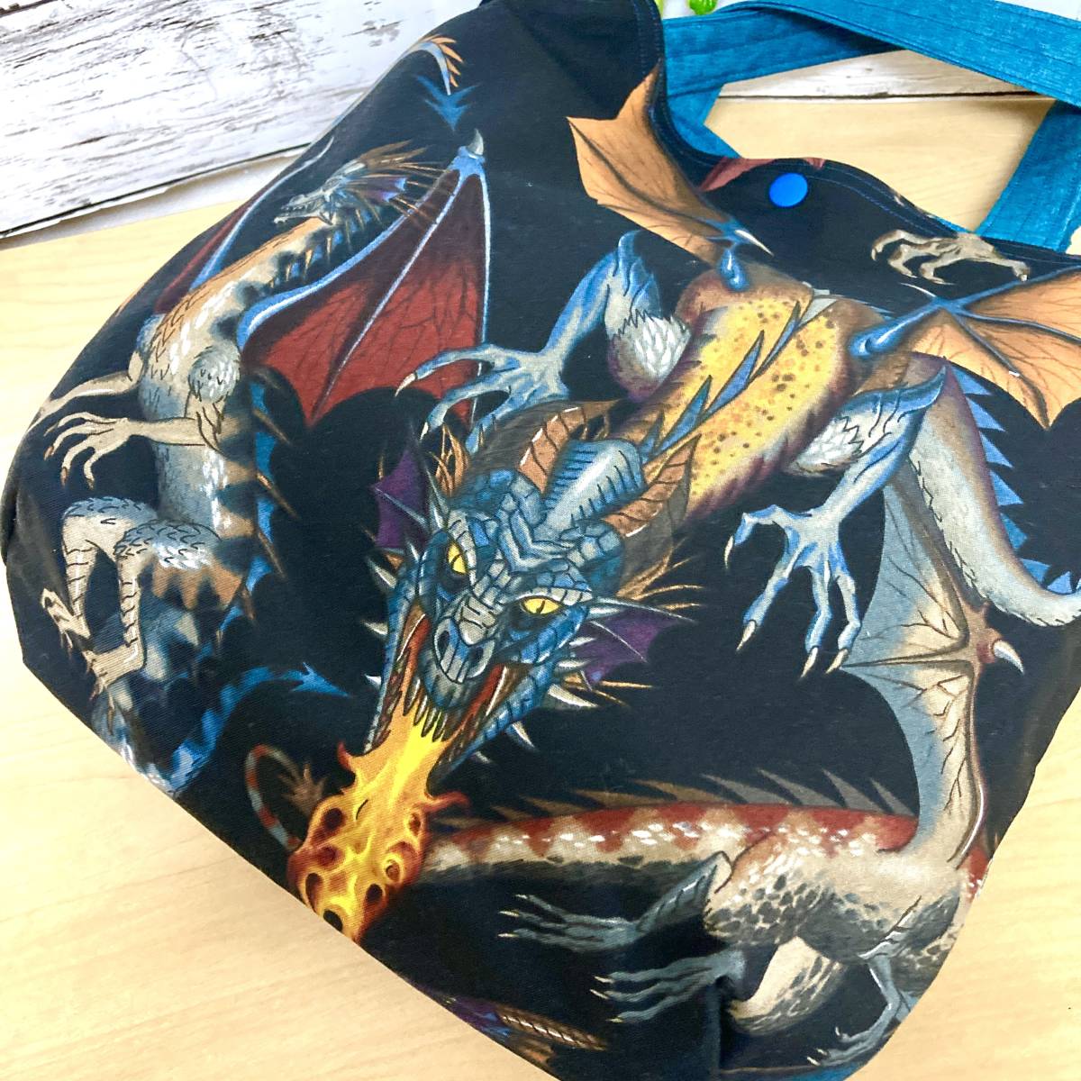 《ハンドメイド》くったり　トートバッグ　肩掛けOK ドラゴン　龍　辰年　干支　エコバッグ_画像2