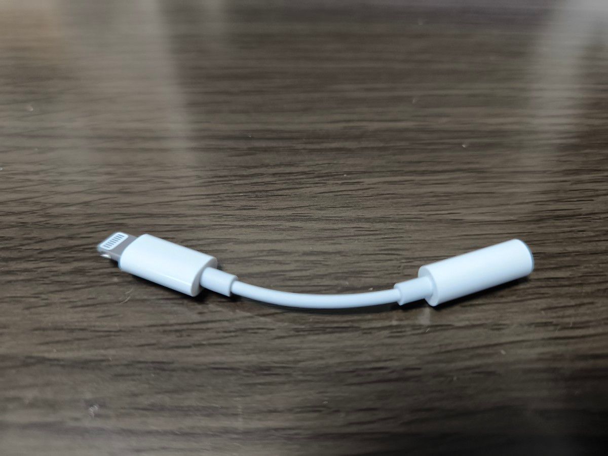 Lightning イヤホン変換ケーブル Apple 純正品 