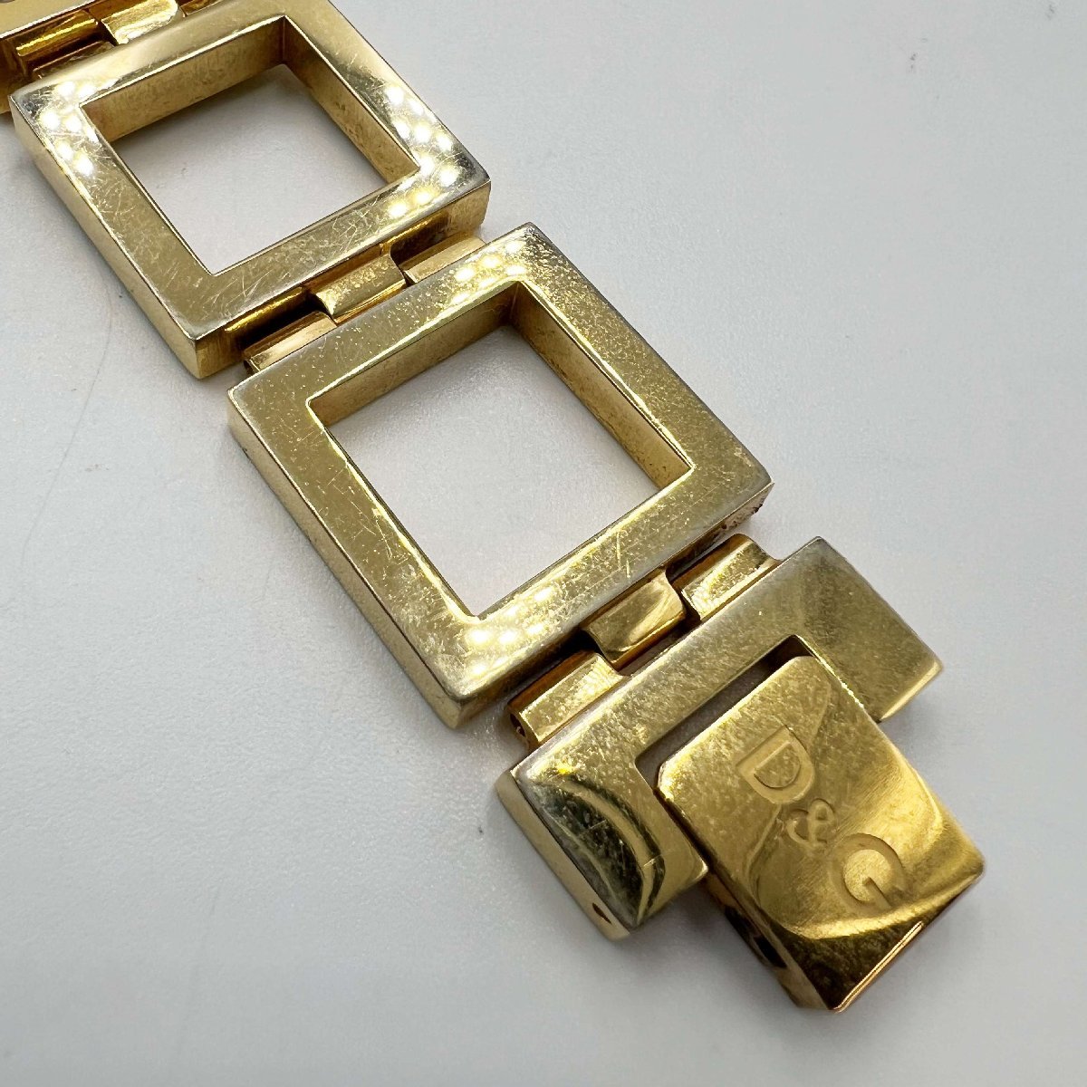 [ Junk ]DOLCE &GABBANA TIME < wristwatch >D&G Dolce & Gabbana quartz Gold lady's brand bracele accessory 