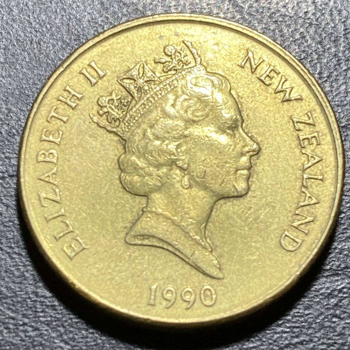 【p079】古銭外国銭 ニュージーランド 可愛いキーウィ鳥 1ドルコイン 1990年(^^)_画像2