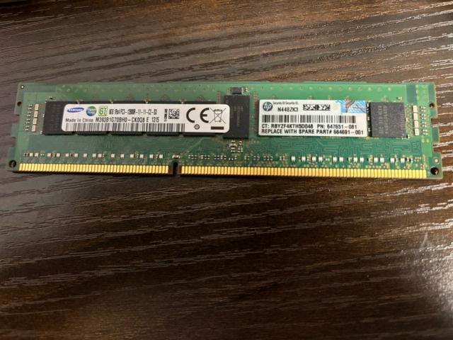 samsung 8GB 1Rx4 PC3-12800R サーバー用メモリー 1枚の画像1