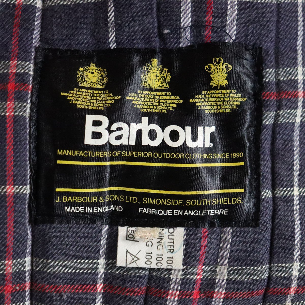 E3S/R1.10-1　英国製　Barbour　バブアー　キルティングベスト　ハンティングベスト　レザーパッチ　刺繍ロゴ　M　ネイビー　ヴィンテージ_画像8