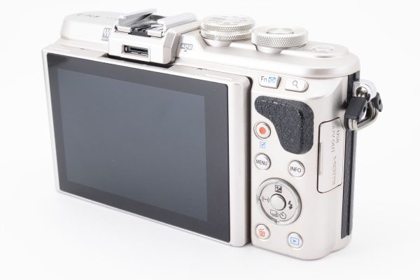 [良品] OLYMPUS オリンパス PEN E-PL8 ボディ ブラック デジタルカメラ ミラーレス 即決送料無料/#2050198A_画像4