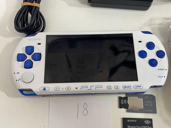 動作確認済　詳細は説明欄に記載　SONY　PSP　3000　プレイステーションポータブル　本体　ホワイト　ブルー　18_画像2