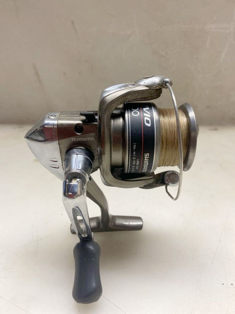 12109 スピニングリール　SHIMANO ALIVIO 2500 外観良好　中古_画像2