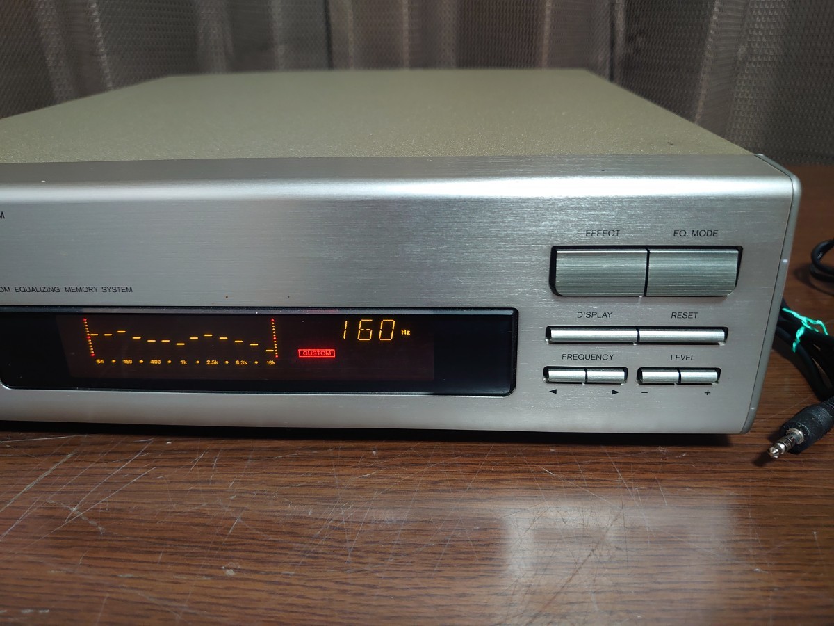 オンキョー ONKYO グラフィックイコライザー EQ-211M 接続ケーブル付き動作品です！の画像2