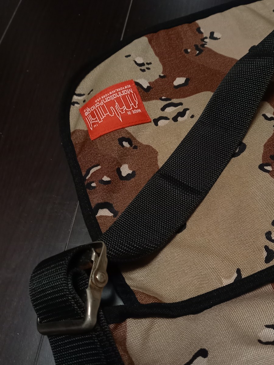  beautiful goods rare USA made 90s old Logo MANHATTAN PORTAGE chocolate chip camouflage desert duck Manhattan Poe te-ji messenger bag bag 