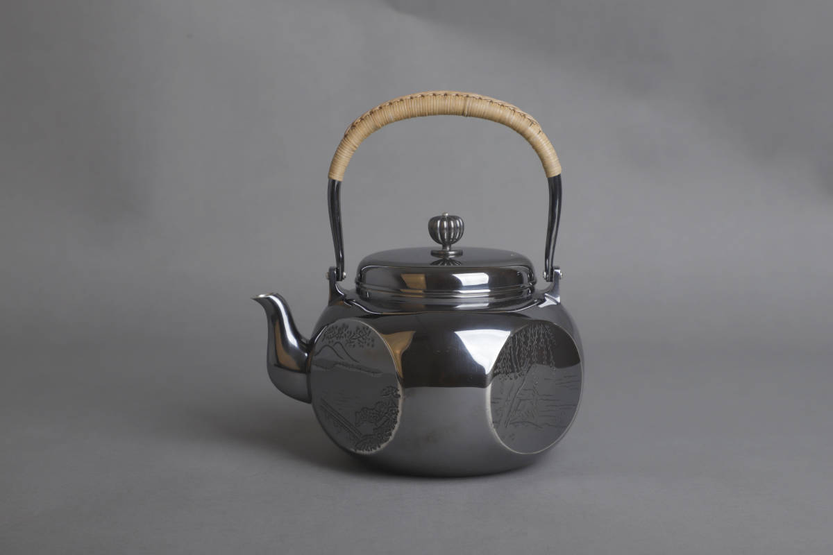 純銀保証 中川浄益造 四面取湯沸 萬千山水図彫 銀瓶 時代物 古美術品 煎茶道具の画像1