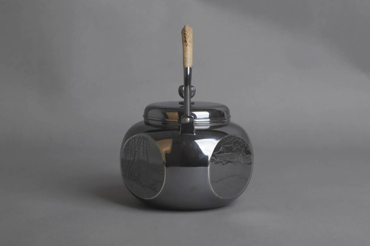 純銀保証 中川浄益造 四面取湯沸 萬千山水図彫 銀瓶 時代物 古美術品 煎茶道具の画像4