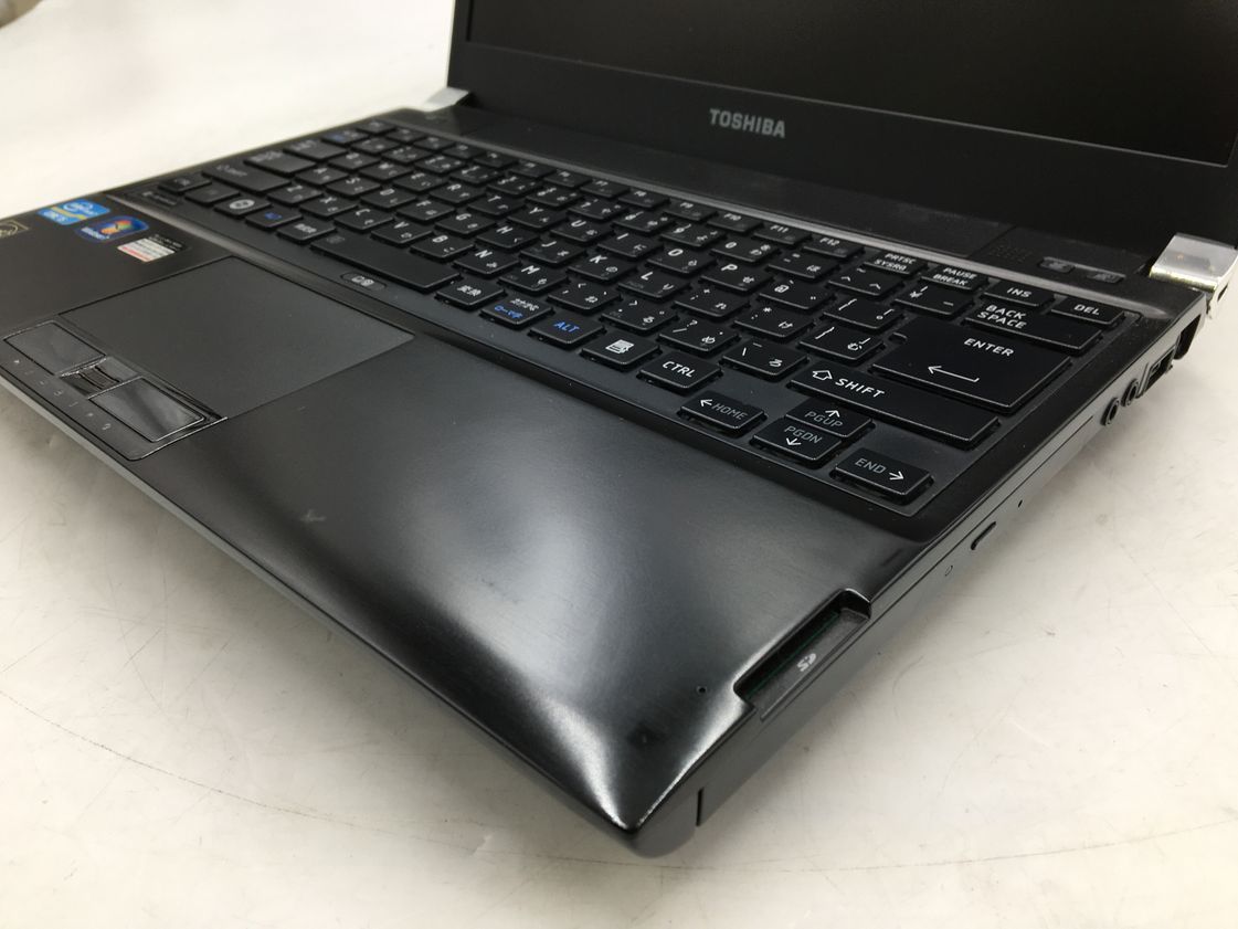 TOSHIBA/ノート/SSD 128GB/第2世代Core i5/メモリ4GB/4GB/WEBカメラ有/OS無-231226000704347_キーボード接写１