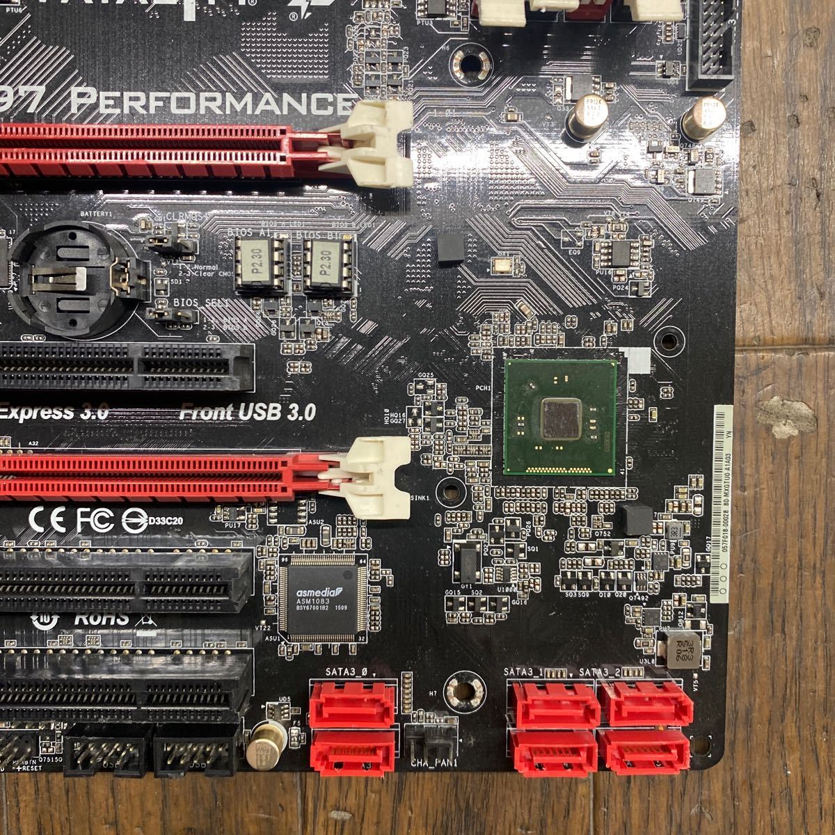 MG1-19 激安 マザーボード ASRock FATAL1TY H97 PERFORMANCE LGA1150 BIOS立ち上がり確認済み ジャンク_画像4